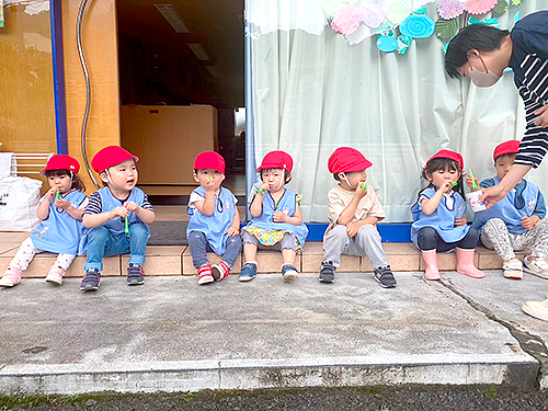 しゃぼん玉遊び